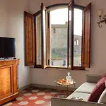 House With A View In Tuscany *